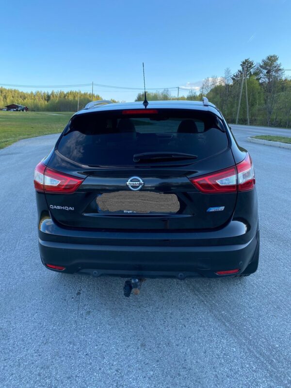 22 Nissan Qashqai