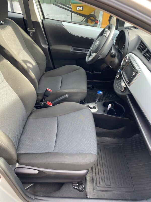 22 Toyota Yaris