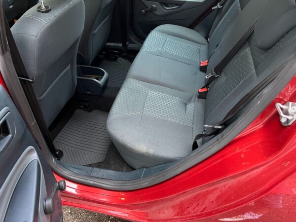23 Ford Fiesta