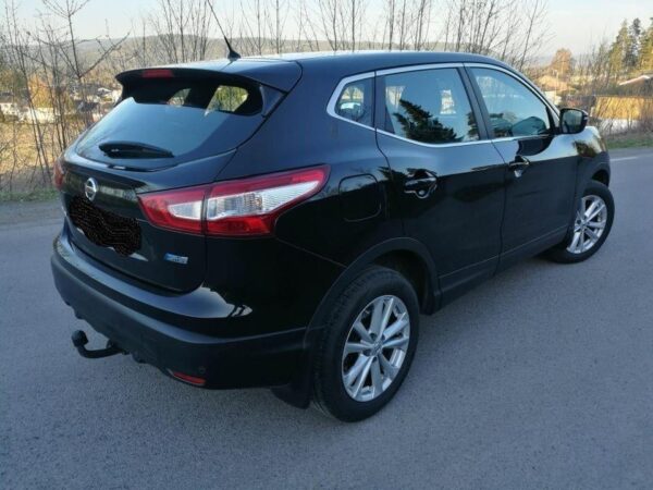 3 Nissan Qashqai