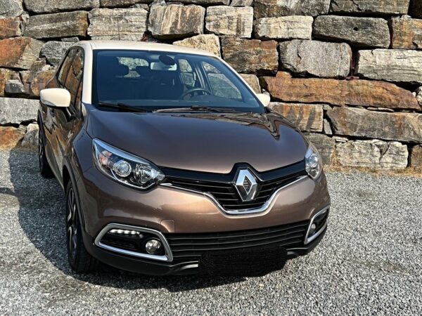 3 Renault Captur