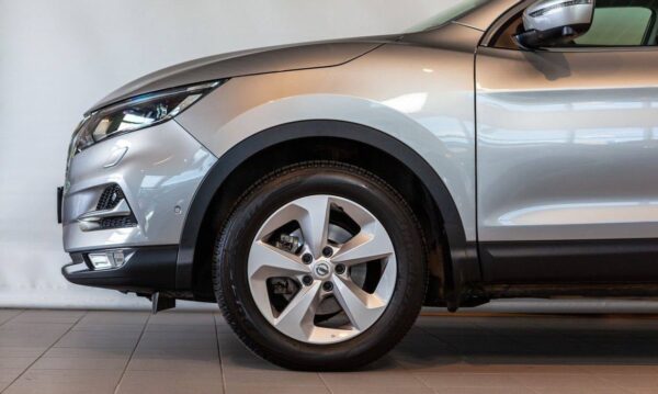 3 Nissan Qashqai
