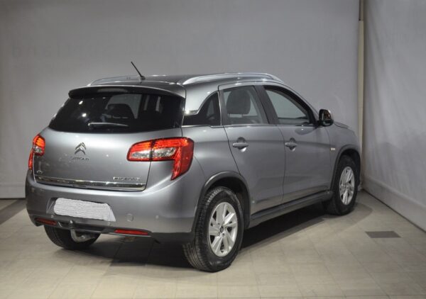 3 Citroen C4