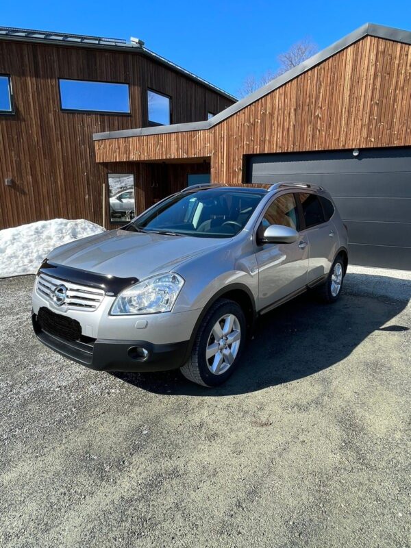 3 Nissan Qashqai +2