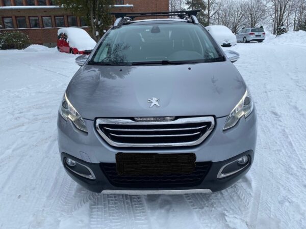3 Peugeot 2008