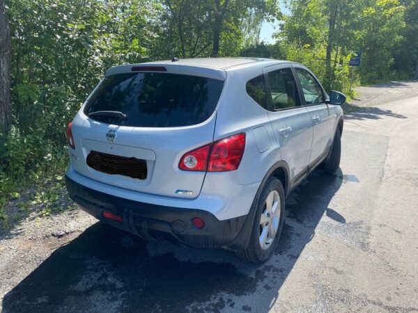 3 Nissan Qashqai