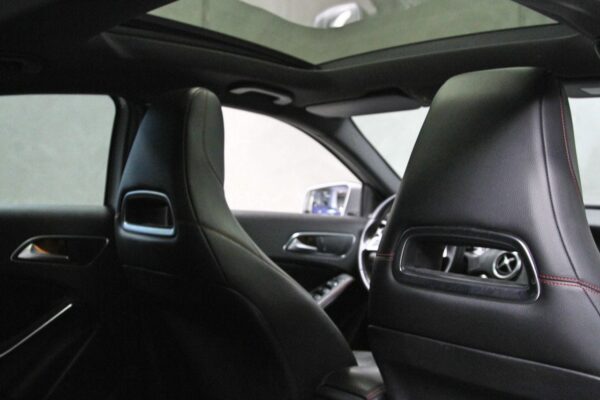 3 Mercedes-Benz Classe A