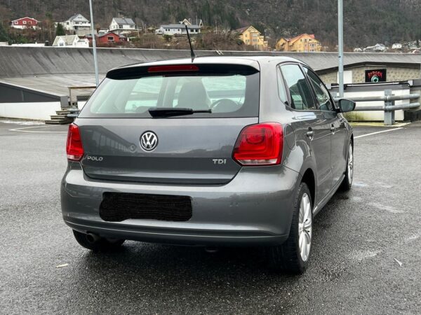 3 Volkswagen Polo