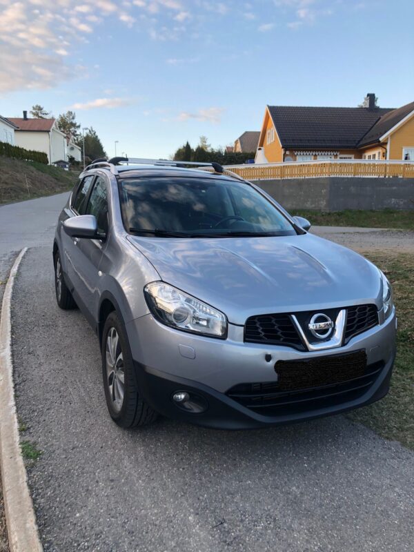 3 Nissan Qashqai +2