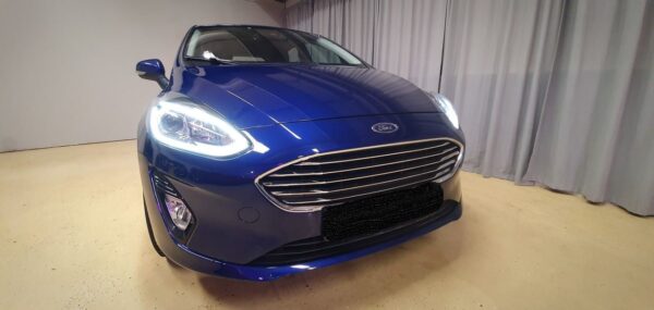 3 Ford Fiesta