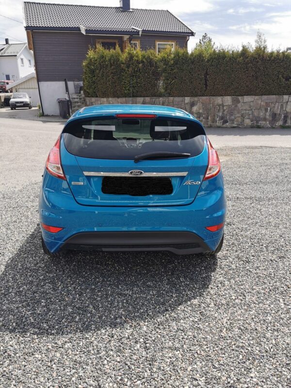3 Ford Fiesta