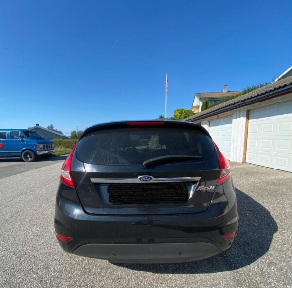 3 Ford Fiesta