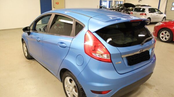 3 Ford Fiesta