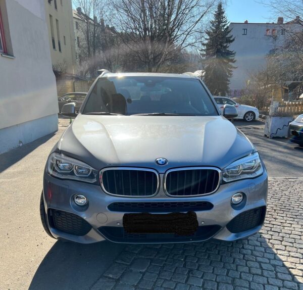 3 BMW X5