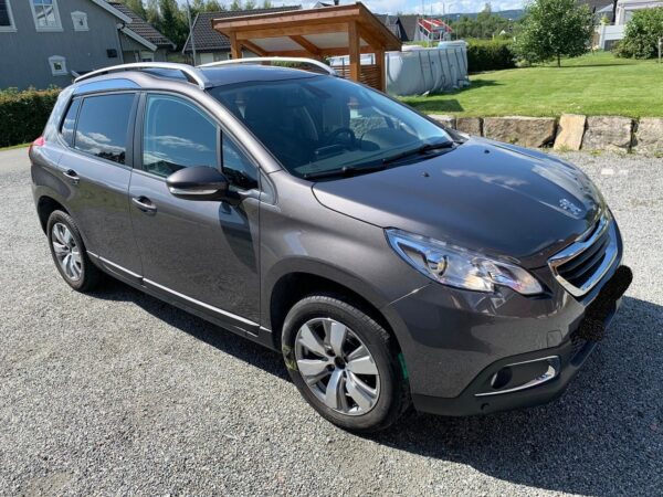 3 Peugeot 2008