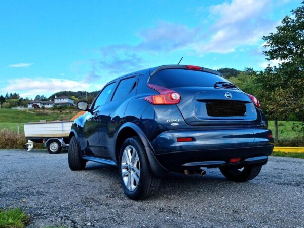 3 NISSAN JUKE