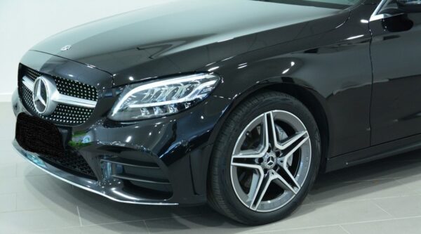 4 Mercedes-Benz Classe C