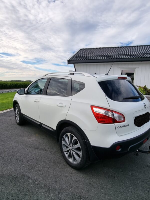 4 Nissan Qashqaï