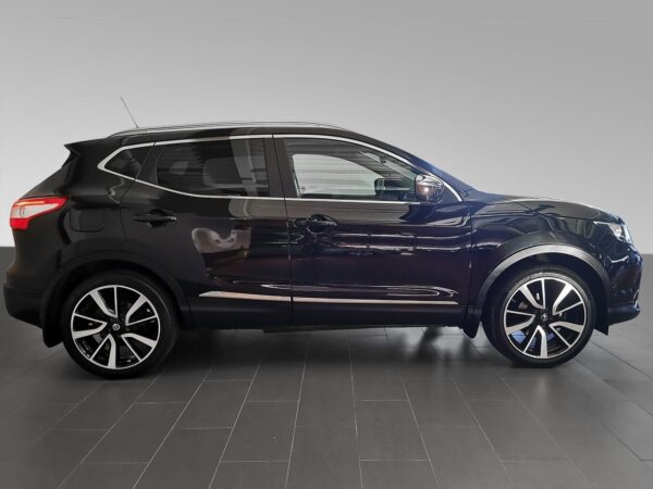 4 Nissan Qashqai