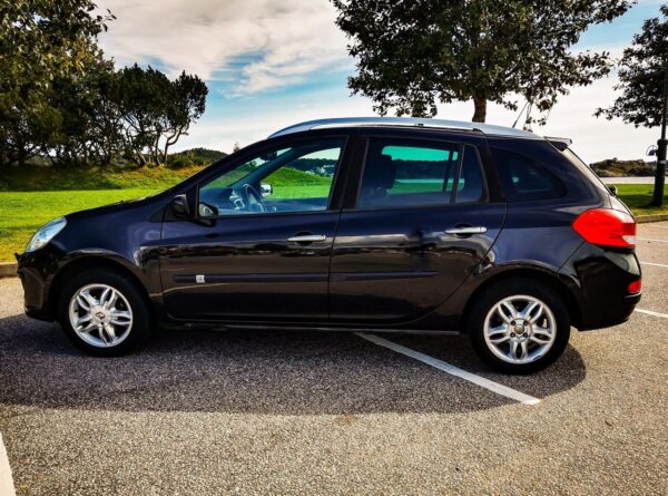 4 Renault Clio