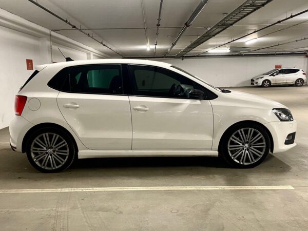 4 Volkswagen Polo
