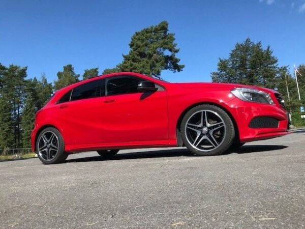 4 Mercedes-Benz Classe A