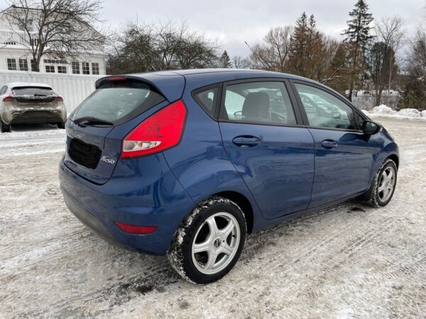 4 Ford Fiesta