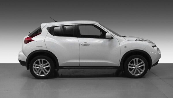 4 Nissan juke