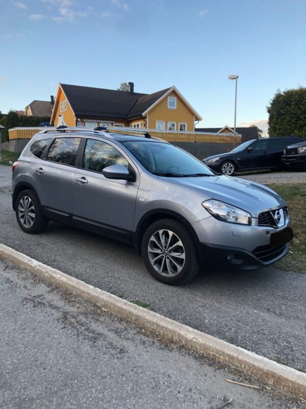 4 Nissan Qashqai +2