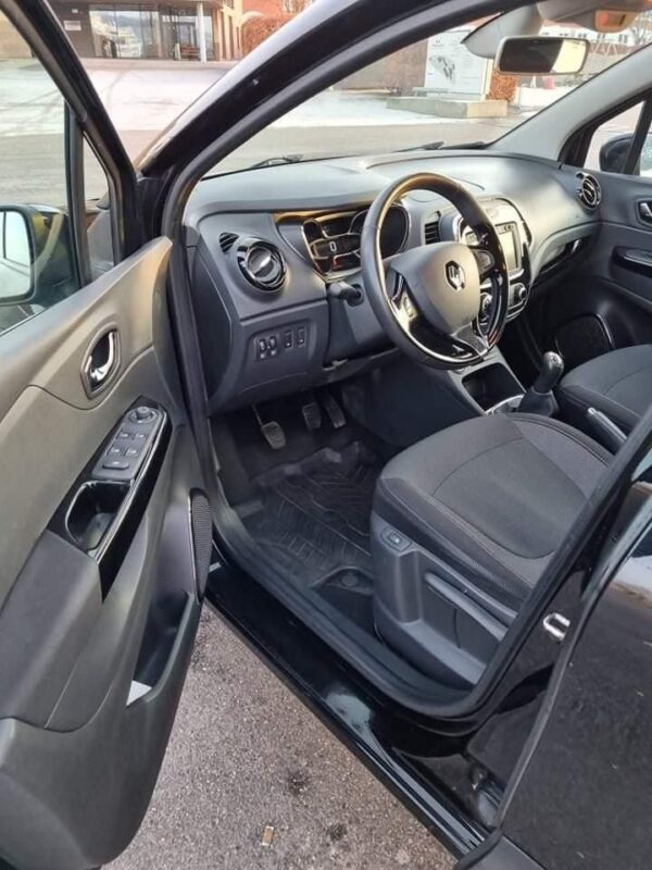 4 Renault Captur