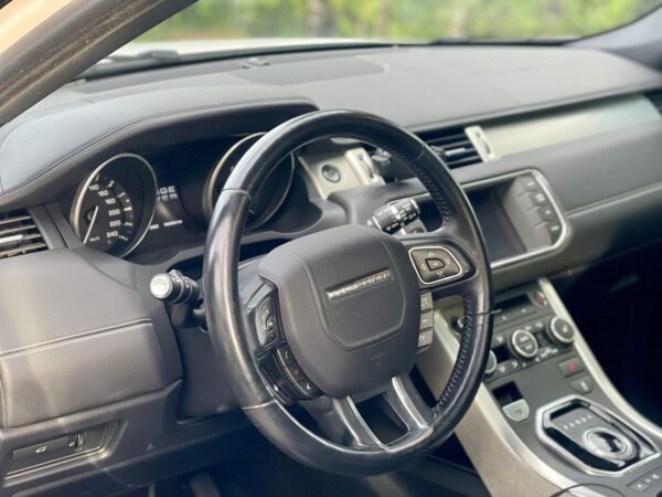 4 Land Rover Range Rover Evoque
