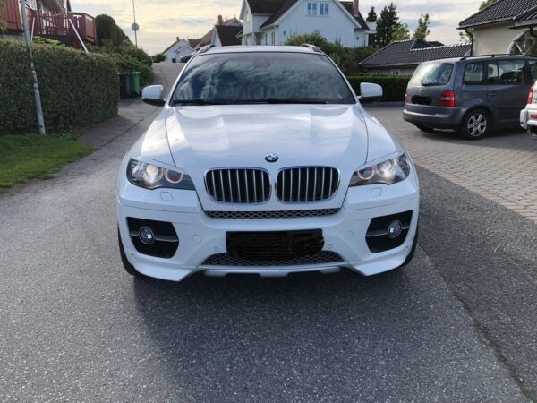 4 BMW X6