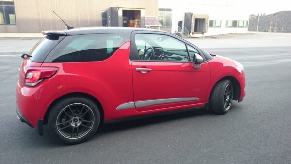 5 Citroën DS3