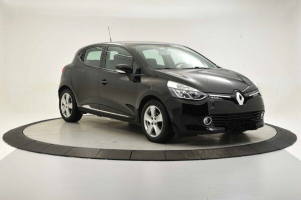 5 Renault Clio