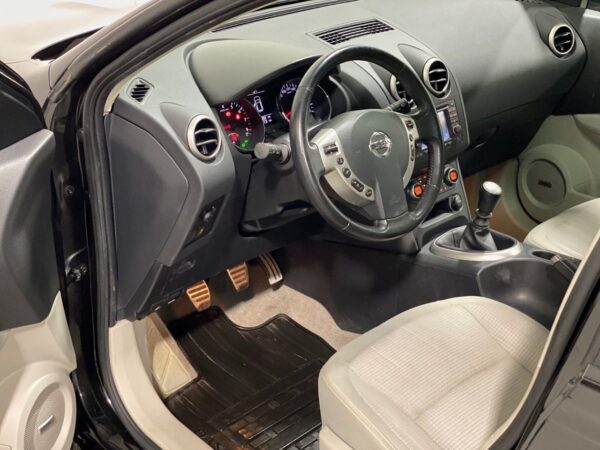 5 Nissan Qashqai +2