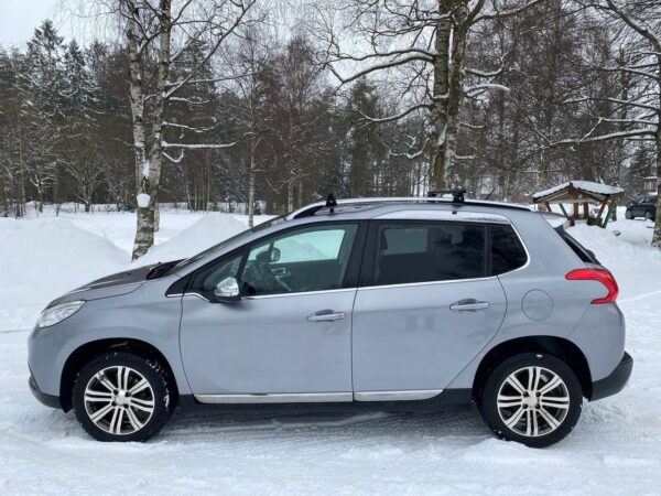5 Peugeot 2008