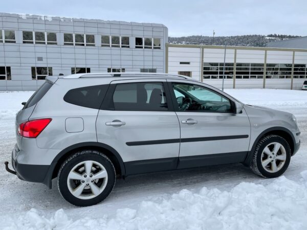 5 Nissan Qashqai +2