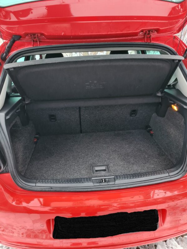 5 Volkswagen Polo