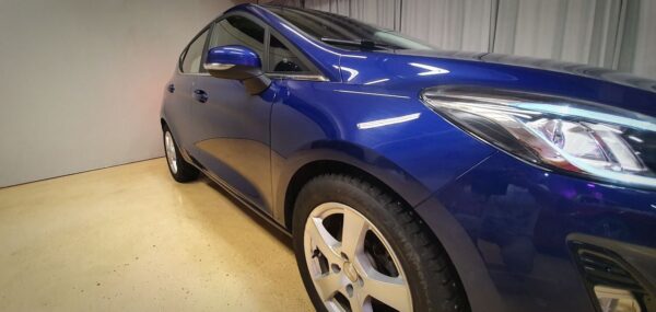 5 Ford Fiesta