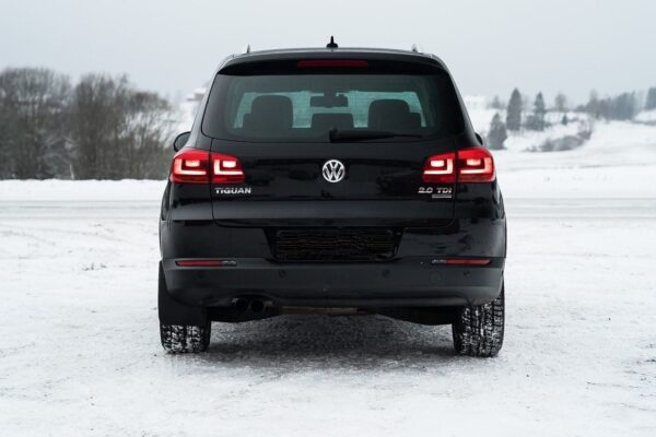 5 Volkswagen Tiguan