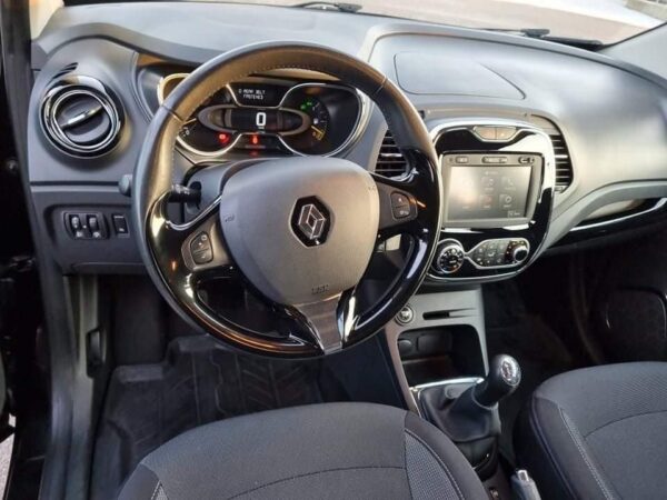 5 Renault Captur