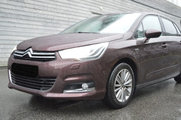 5 Citroën C4