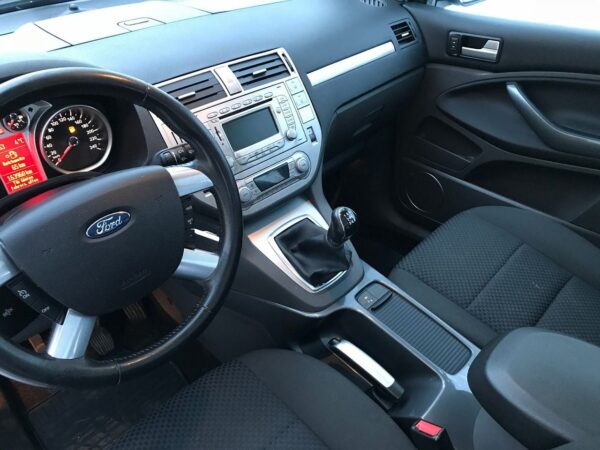 5 Ford C-Max
