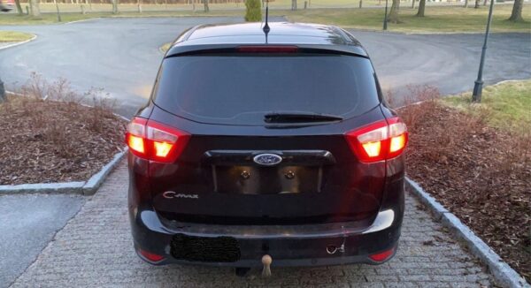 5 Ford C-Max