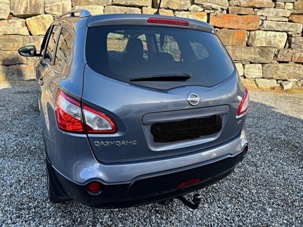 5 Nissan Qashqai +2