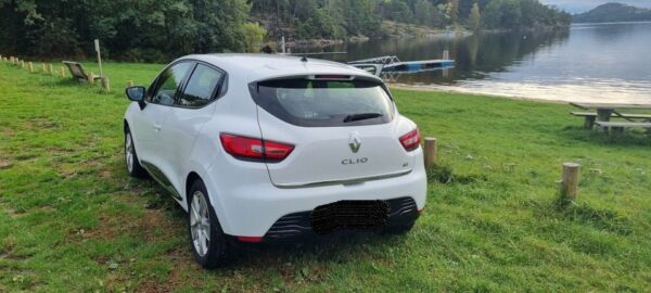 5 Renault Clio