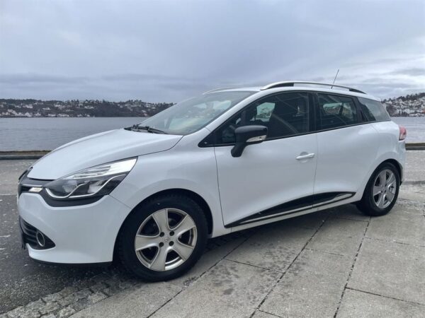 5 Renault Clio