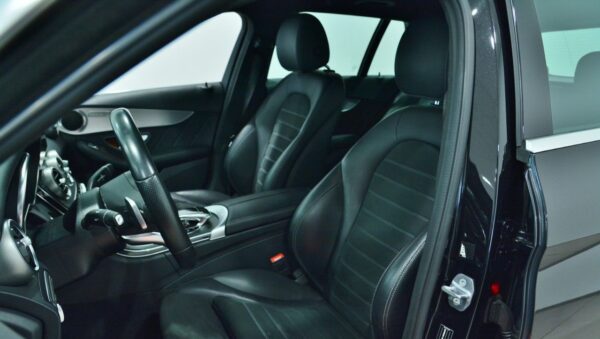 6 Mercedes-Benz Classe C