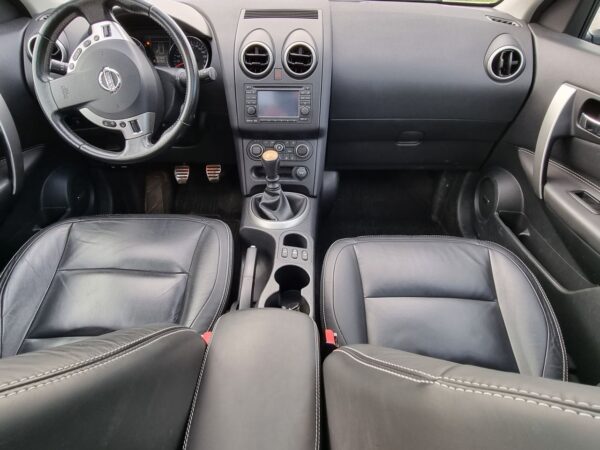 6 Nissan Qashqaï