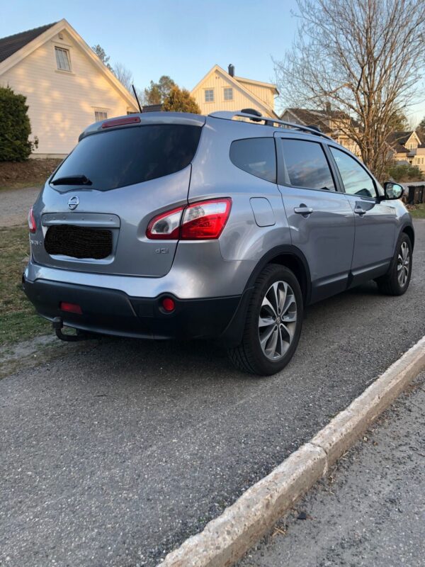 6 Nissan Qashqai +2